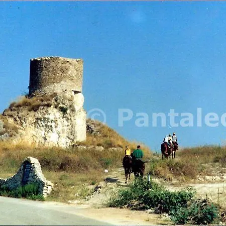 Apartahotel Pantaleo 3*